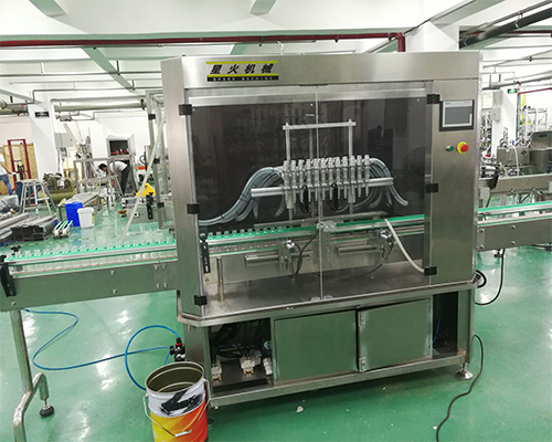 全自動農(nóng)藥液體灌裝機